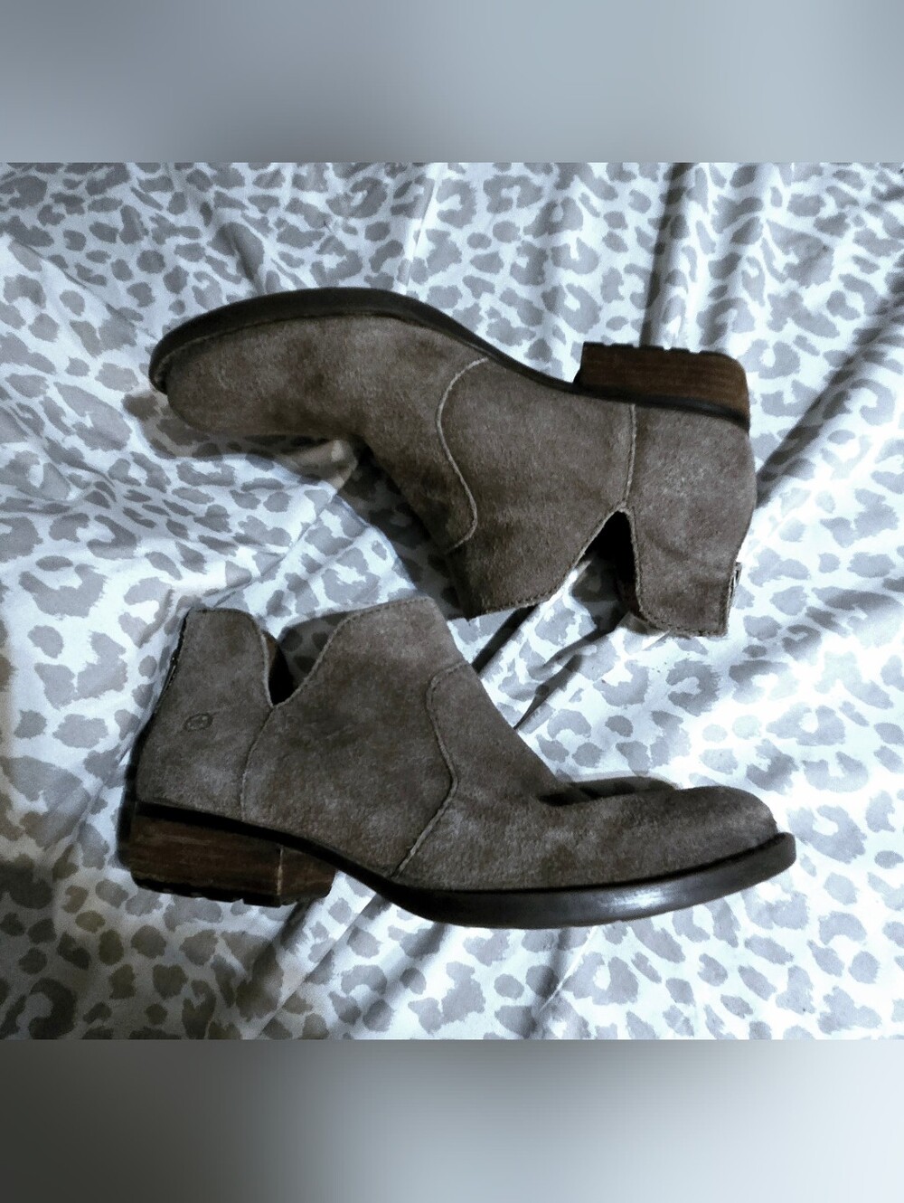 Born Distressed Grey Suede Leather Ankle Boots Size 8 5